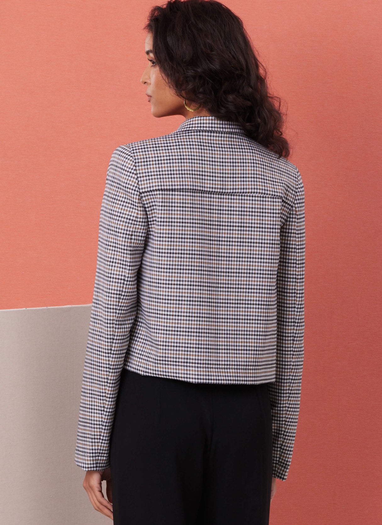 Patron Butterick n°7059 – Veste semi-cintrée en deux longueurs