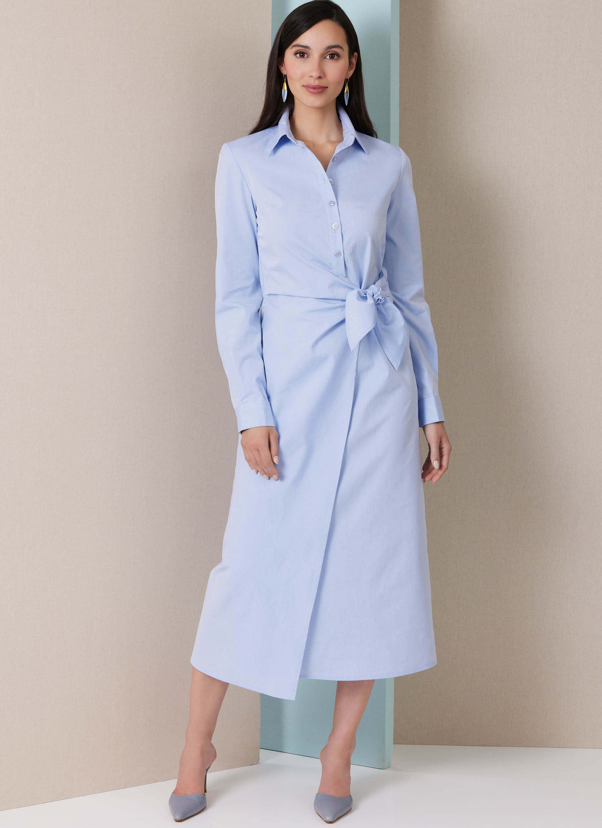 Patron Butterick n°7075 – Robe-chemise croisée à la taille