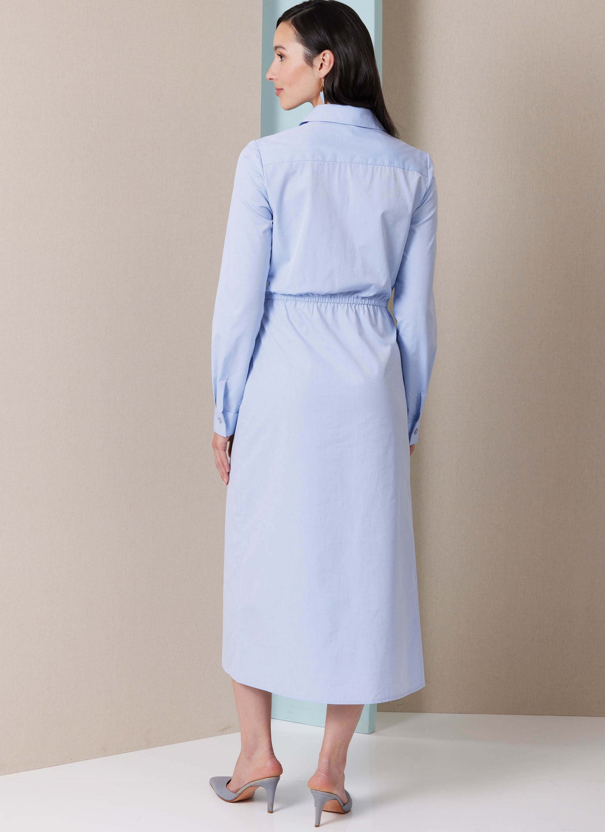Patron Butterick n°7075 – Robe-chemise croisée à la taille