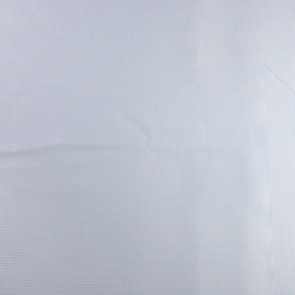 Satin 100% viscose – Étoile bleu ciel fond blanc
