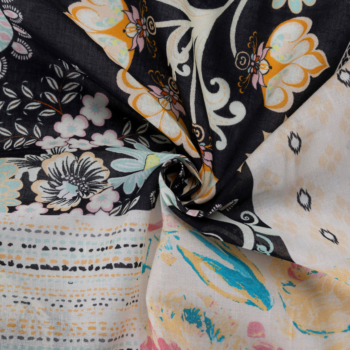 Voile 100% coton – Patchwork noir