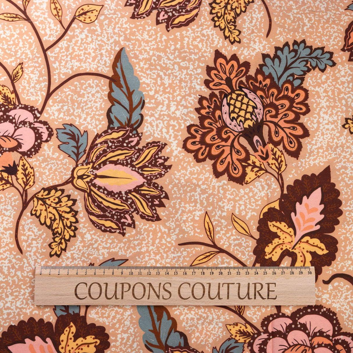 Étoffe 100% viscose – Fleurs bohèmes terracotta