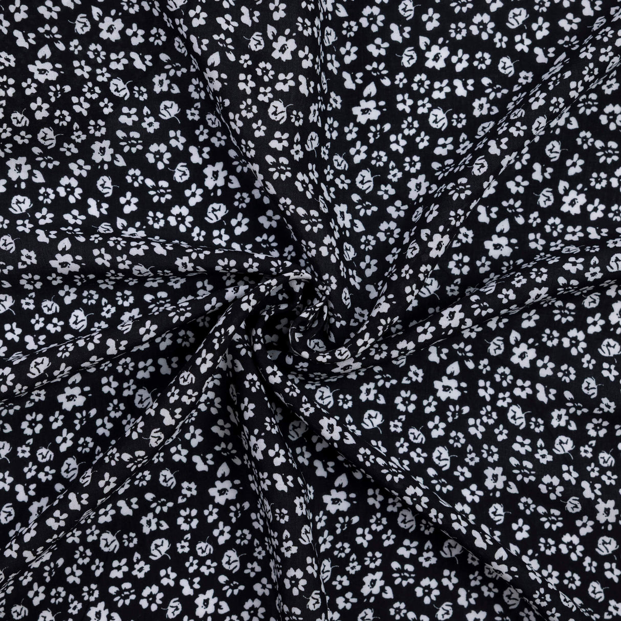 Voile 100% viscose – Fleurs blanches fond noir