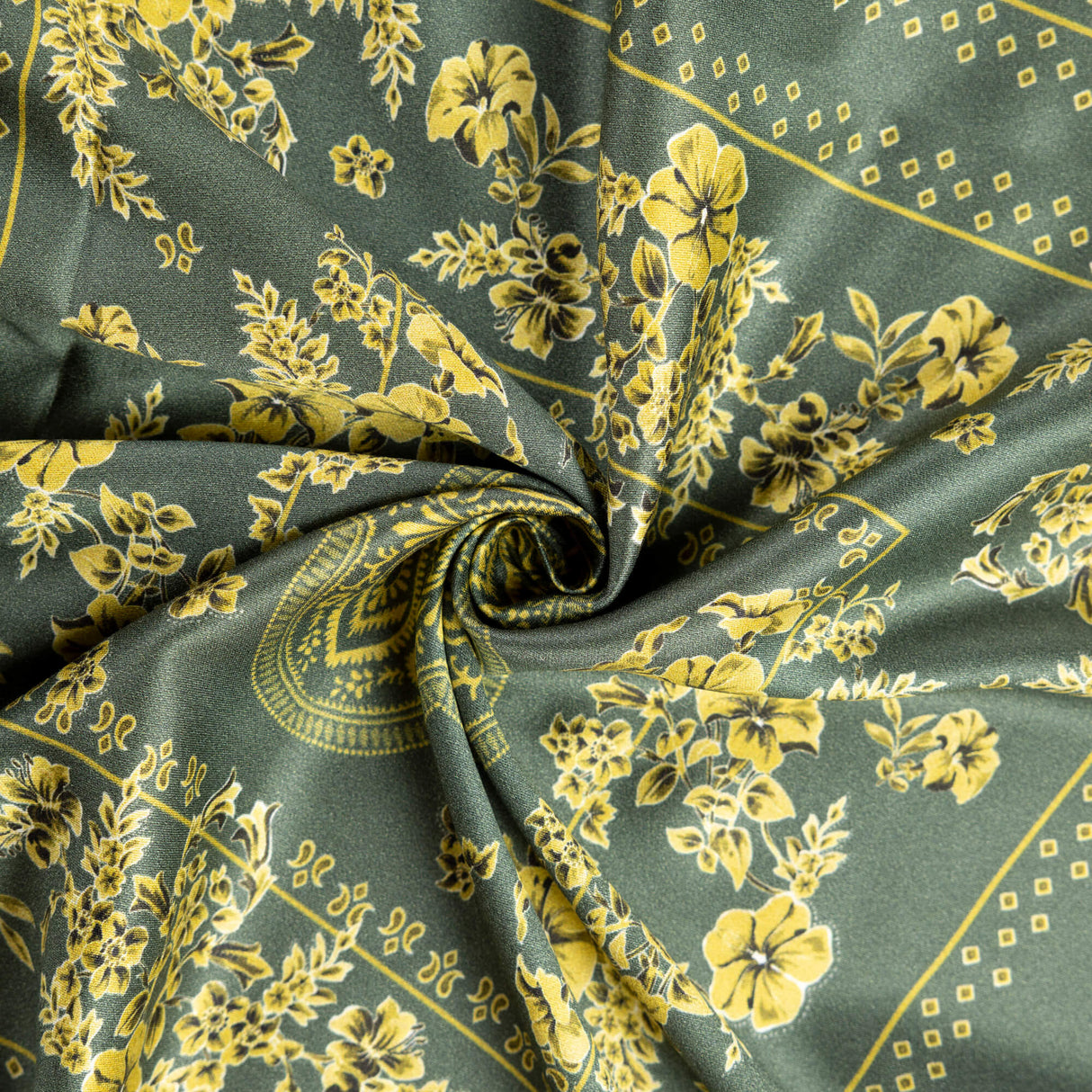 Satin 100% viscose – Motif floral cachemire kaki