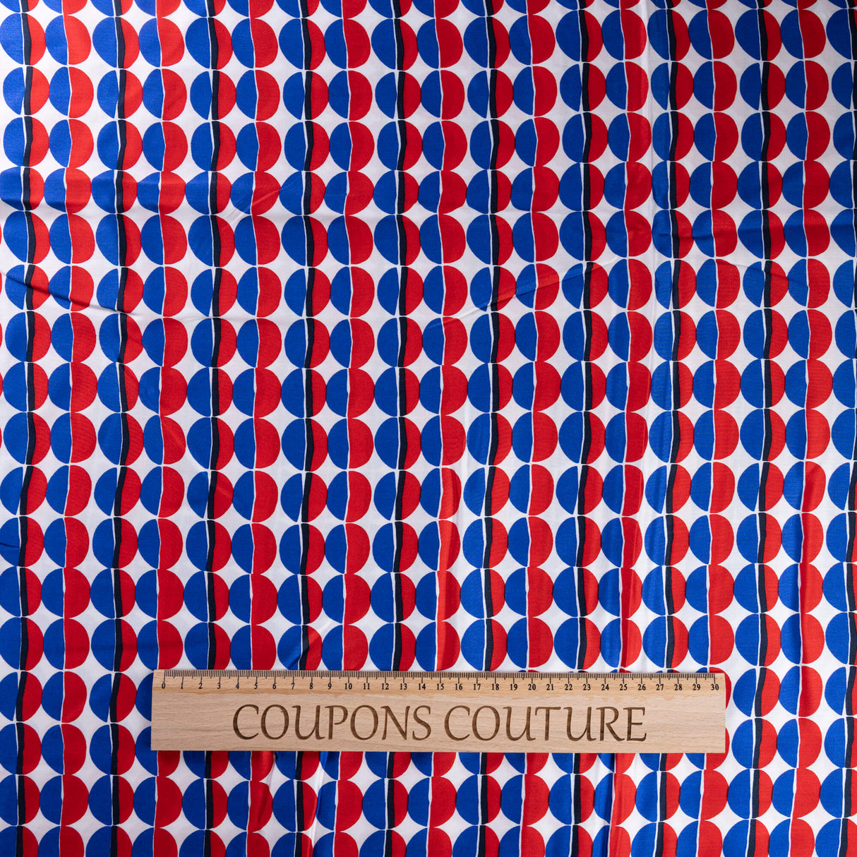 Satin 100% viscose - Géométrique rouge et bleu