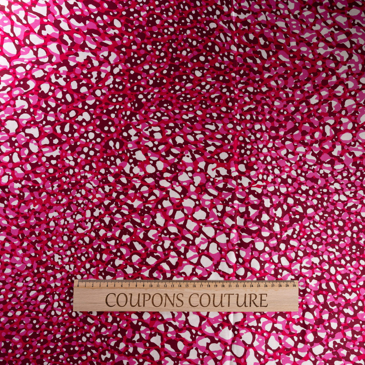 Satin 100% viscose - Abstrait rose fuchsia