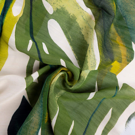 Mousseline froissée 100% viscose – Feuillage tropical vert