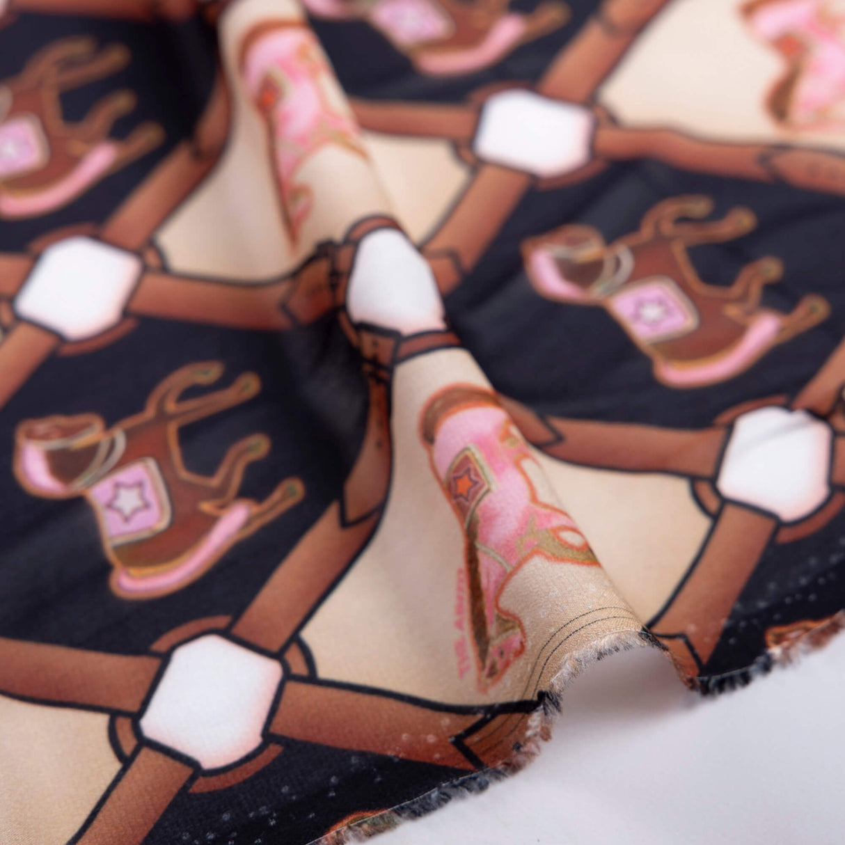 Mousseline 100% viscose - Chevaux & sangles beige noir
