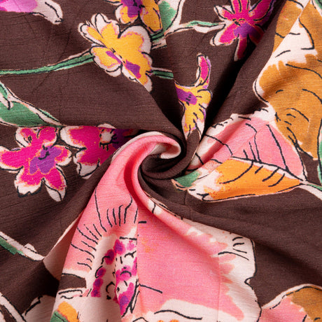 Crêpon 100% viscose - Grandes fleurs roses fond chocolat