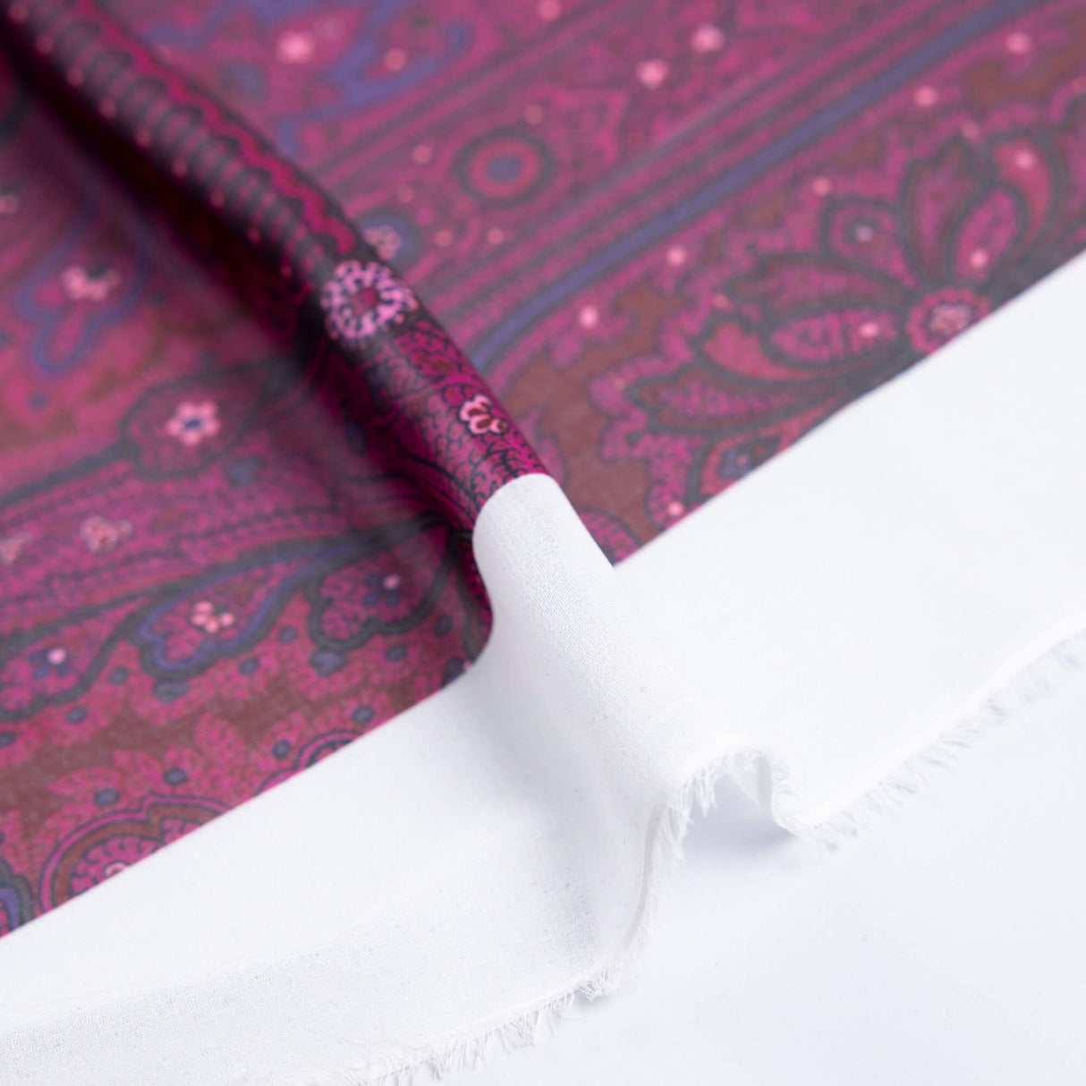 Georgette - Cachemire fuchsia