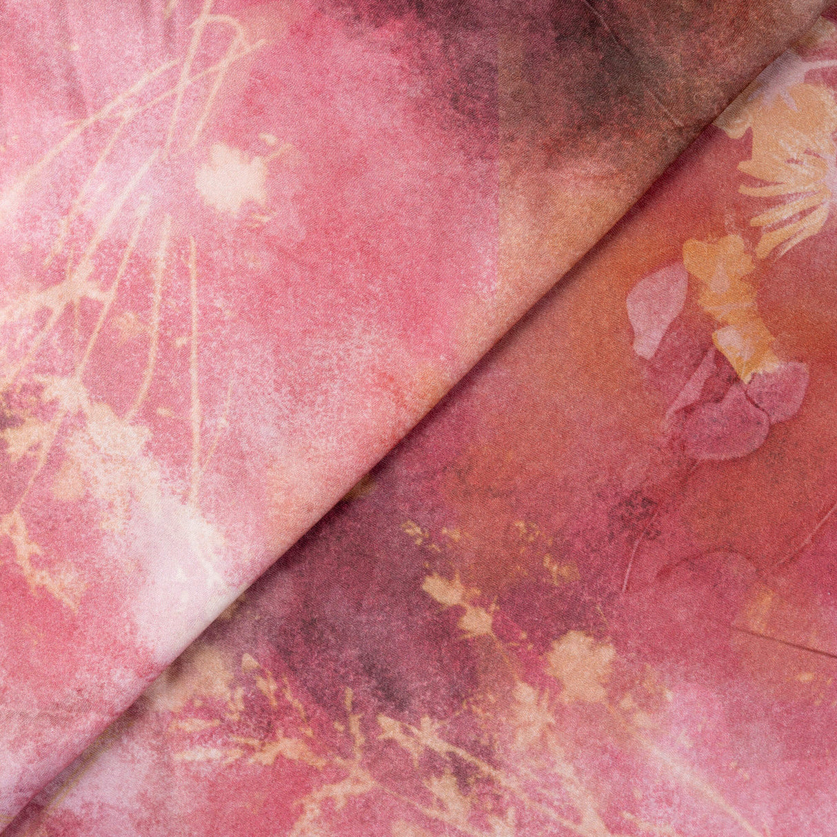 Twill 100% viscose - Fleurs estompées vieux rose