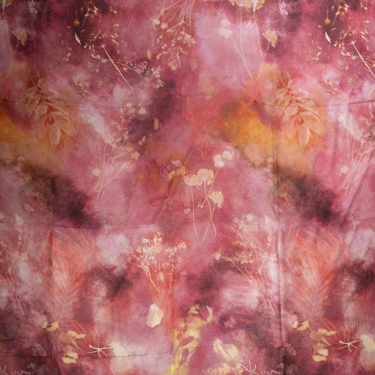 Twill 100% viscose - Fleurs estompées vieux rose