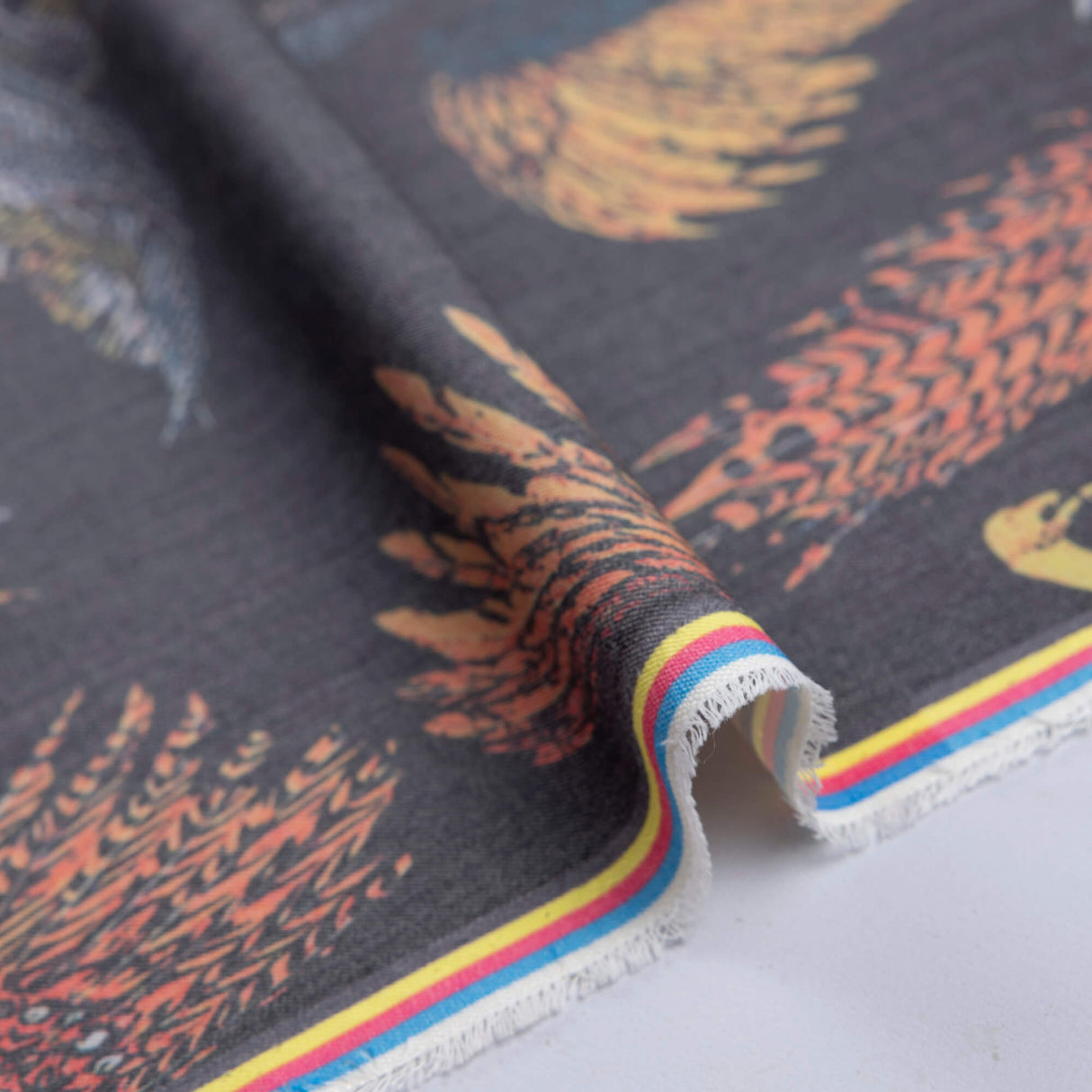 Gabardine de laine extensible - Oiseaux exotiques multicolores