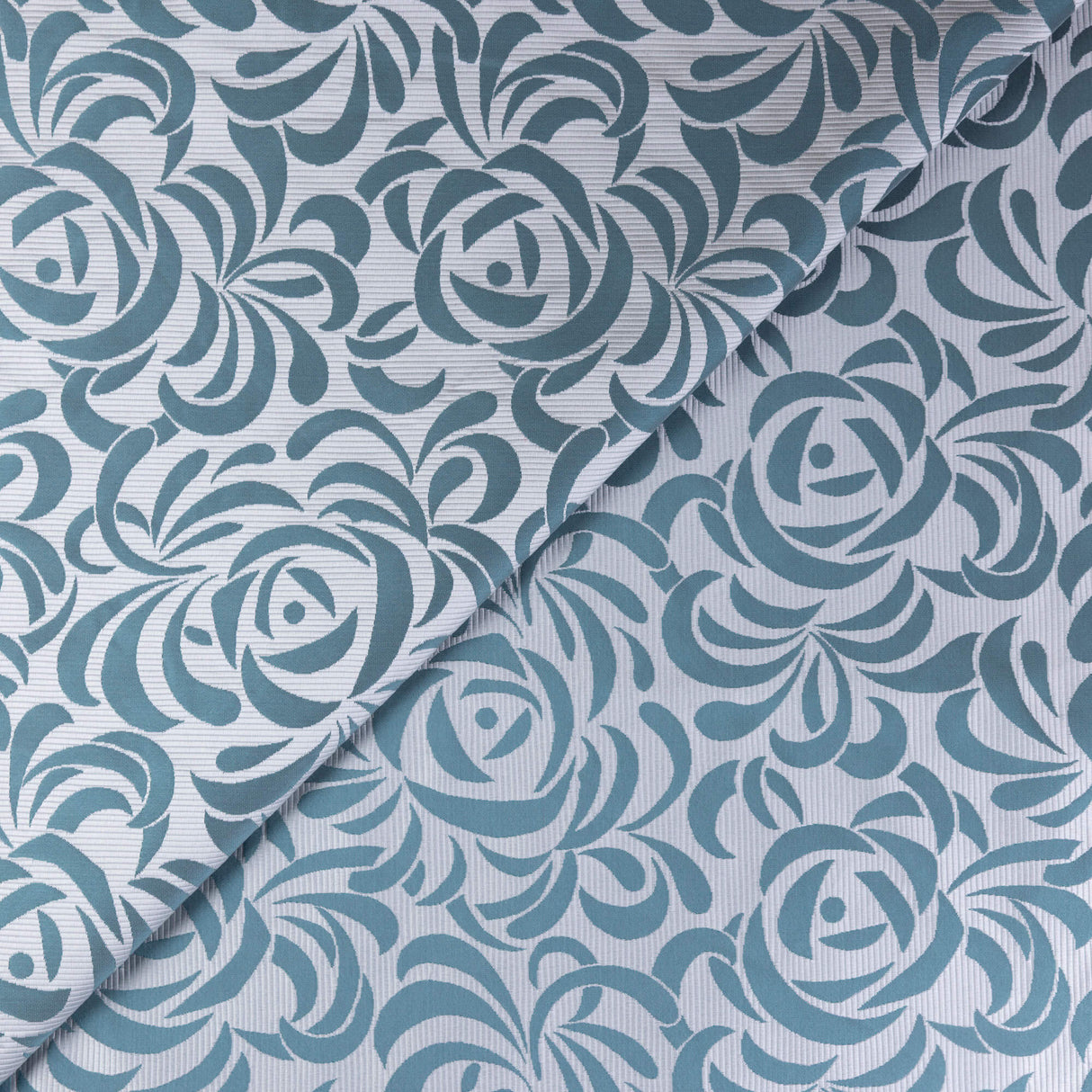 Jacquard ottoman - Fleurs bleu céladon