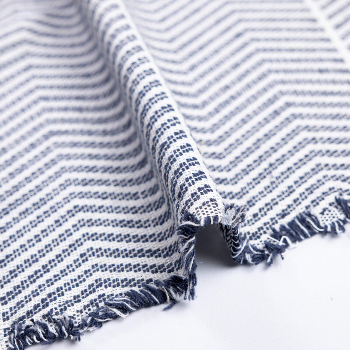 Jacquard - Chevron bleu marine