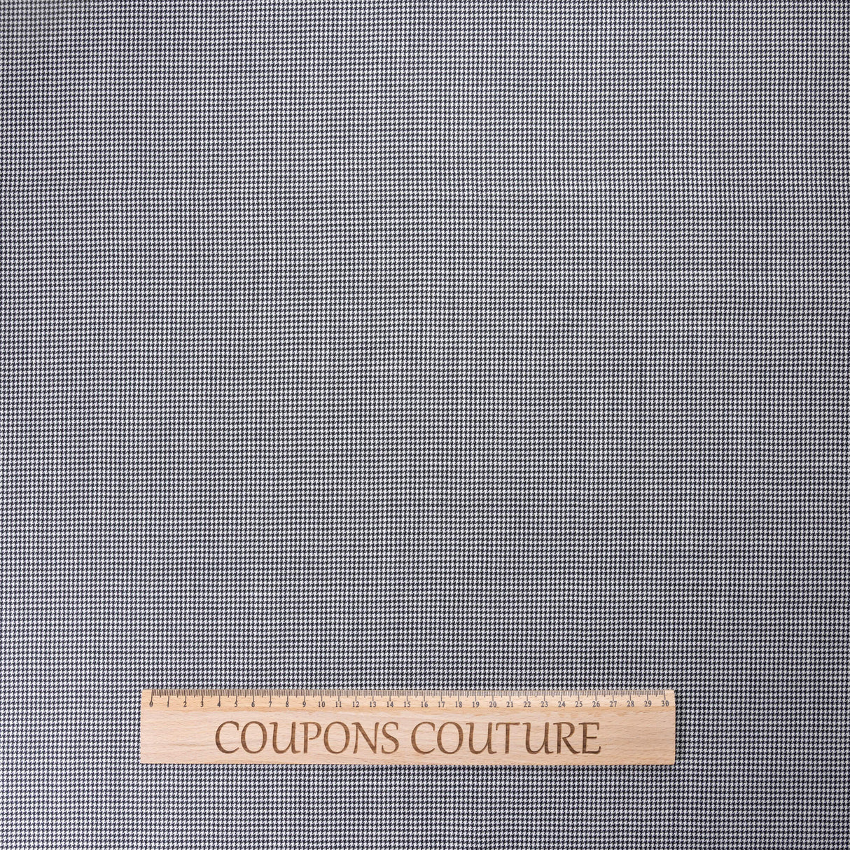 Tissu tailleur 100% laine - Pied-de-puce noir et blanc