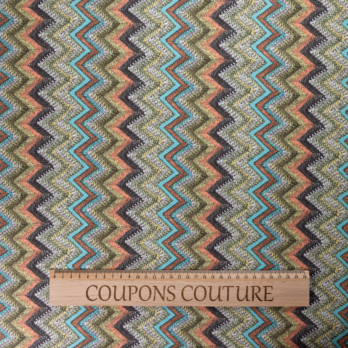 Crêpe lourd - Chevrons multicolores