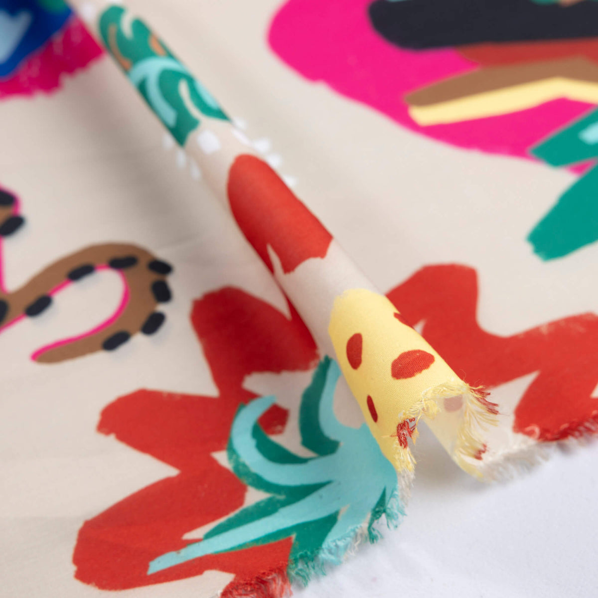 Toile - Animaux multicolores fond beige