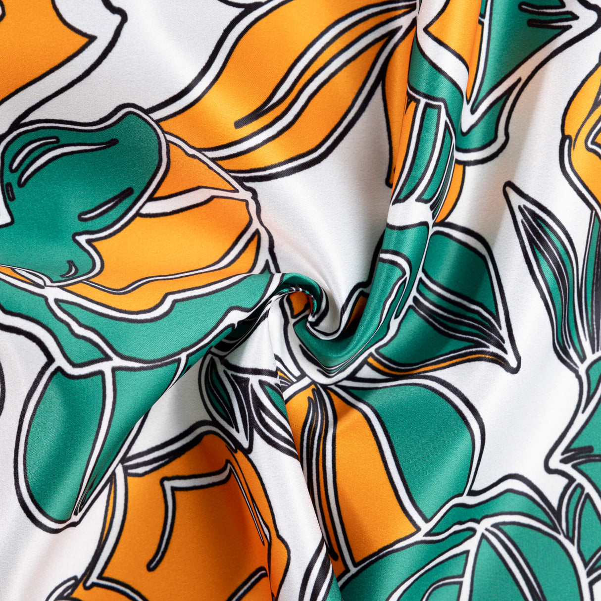 Satin lourd - Fleurs orange et vertes fond blanc