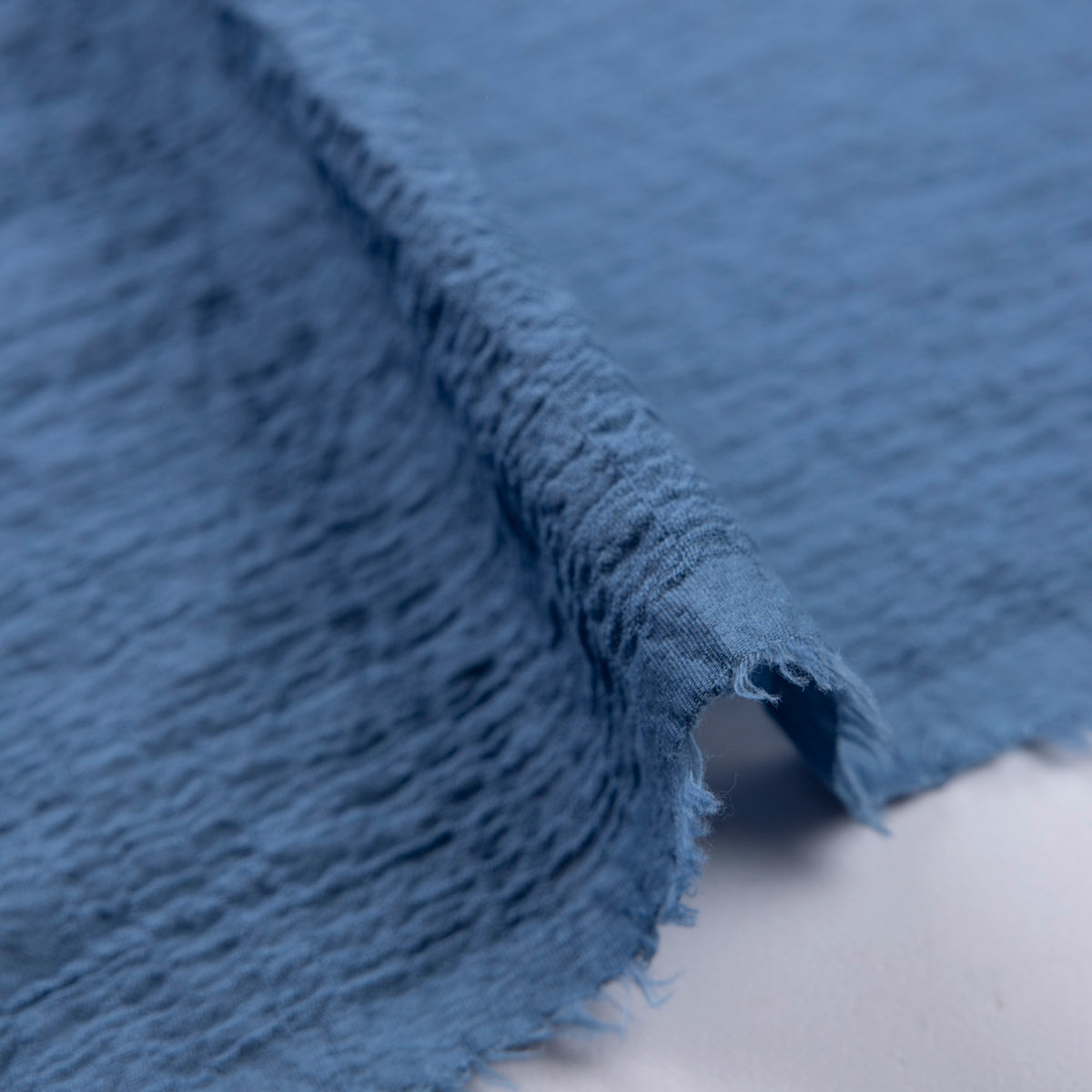 Gaze à rayures irrèguliéres crêponné coton & élasthanne - Bleu denim