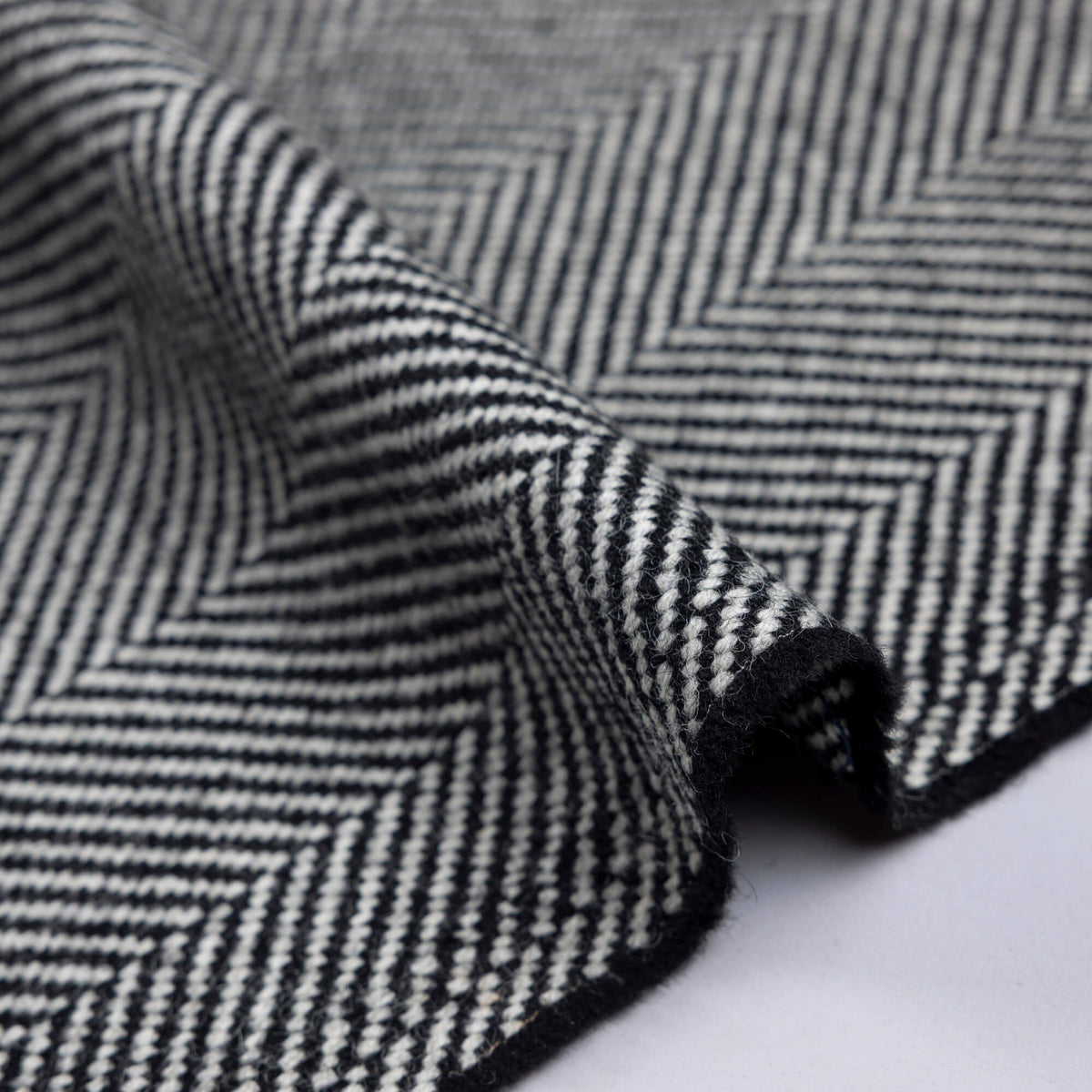 Tweed chevron 100% laine - Noir & blanc