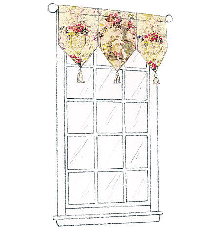 Vitrage de fenêtre à rideaux triangulaires décoratifs floraux suspendus au dessus du cadre blanc.
