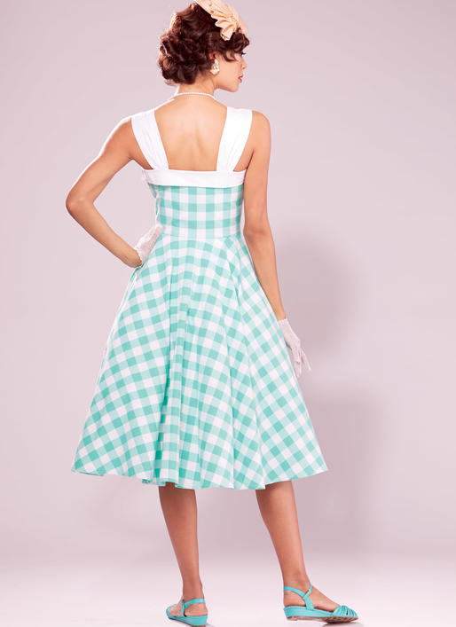 Patron McCall's n°7599 - Robe évasée vintage