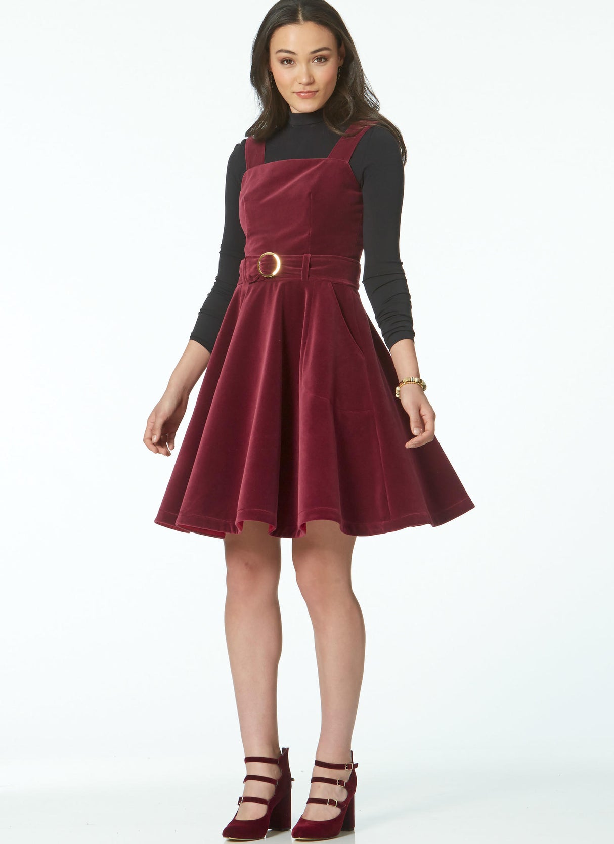 Patron McCall's n°7626 - Robes, barboteuse et combinaison avec poches