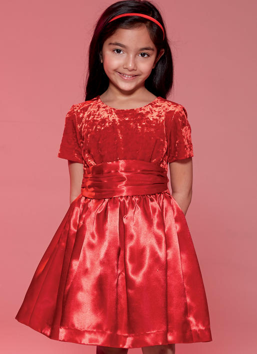Patron McCall's n°7648 - Robes évasées pour enfants avec jupon et ceinture