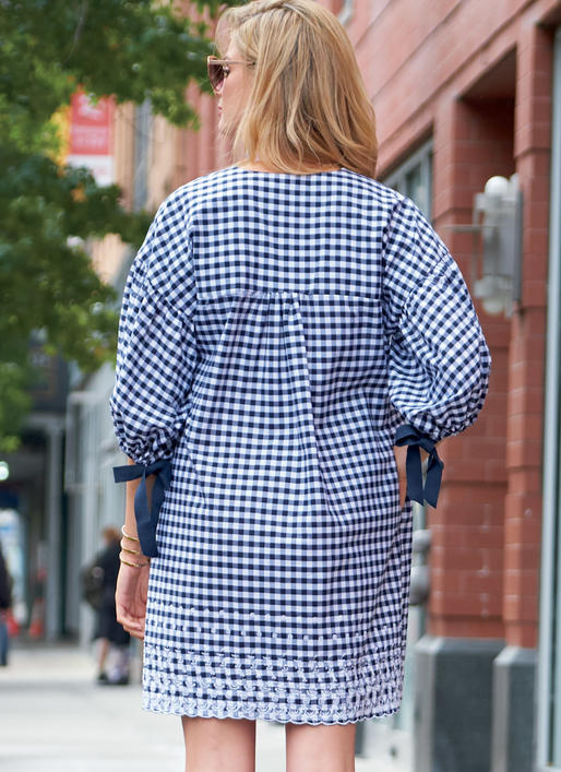 Patron McCall's n°7742 - Robes amples pour femmes