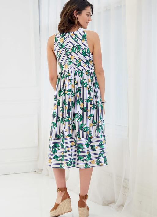 Patron McCall's n°7774 - Robes évasées sans manches pour femmes