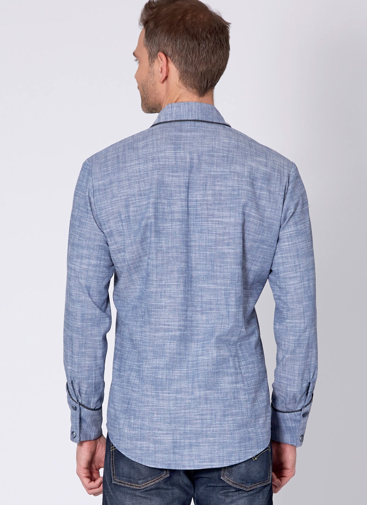 Patron McCall's n°7980 - Chemises semi-ajustées pour homme et femme