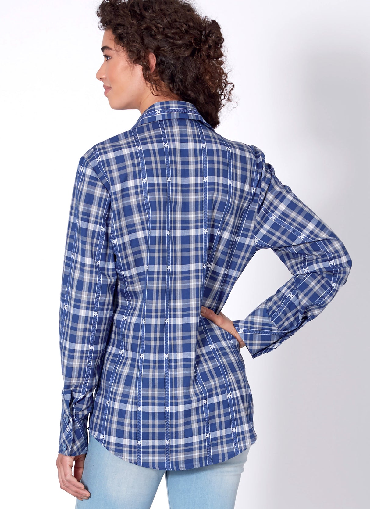 Patron McCall's n°7980 - Chemises semi-ajustées pour homme et femme