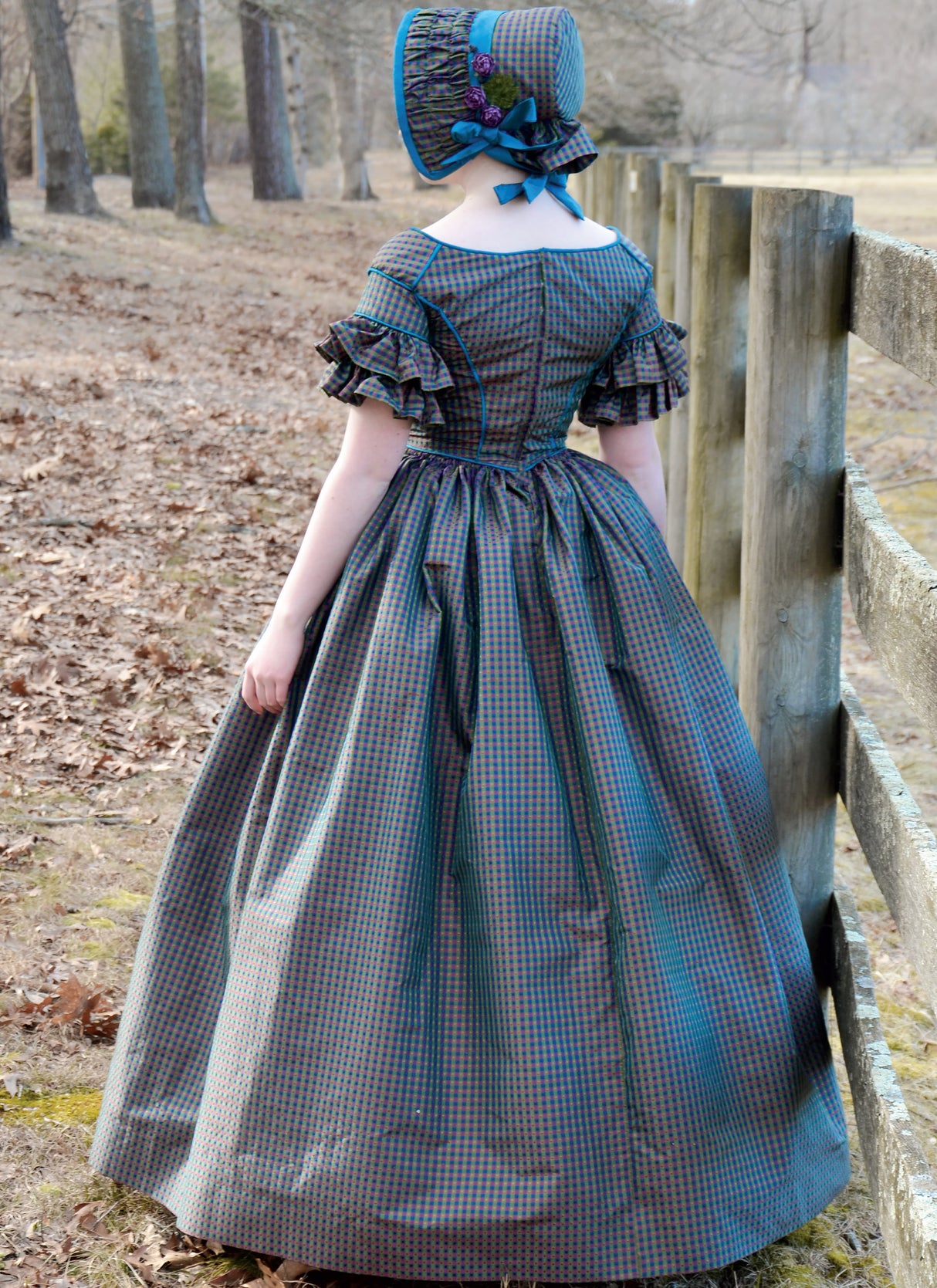 Patron McCall's n°7988 - Robe historique des années 1840