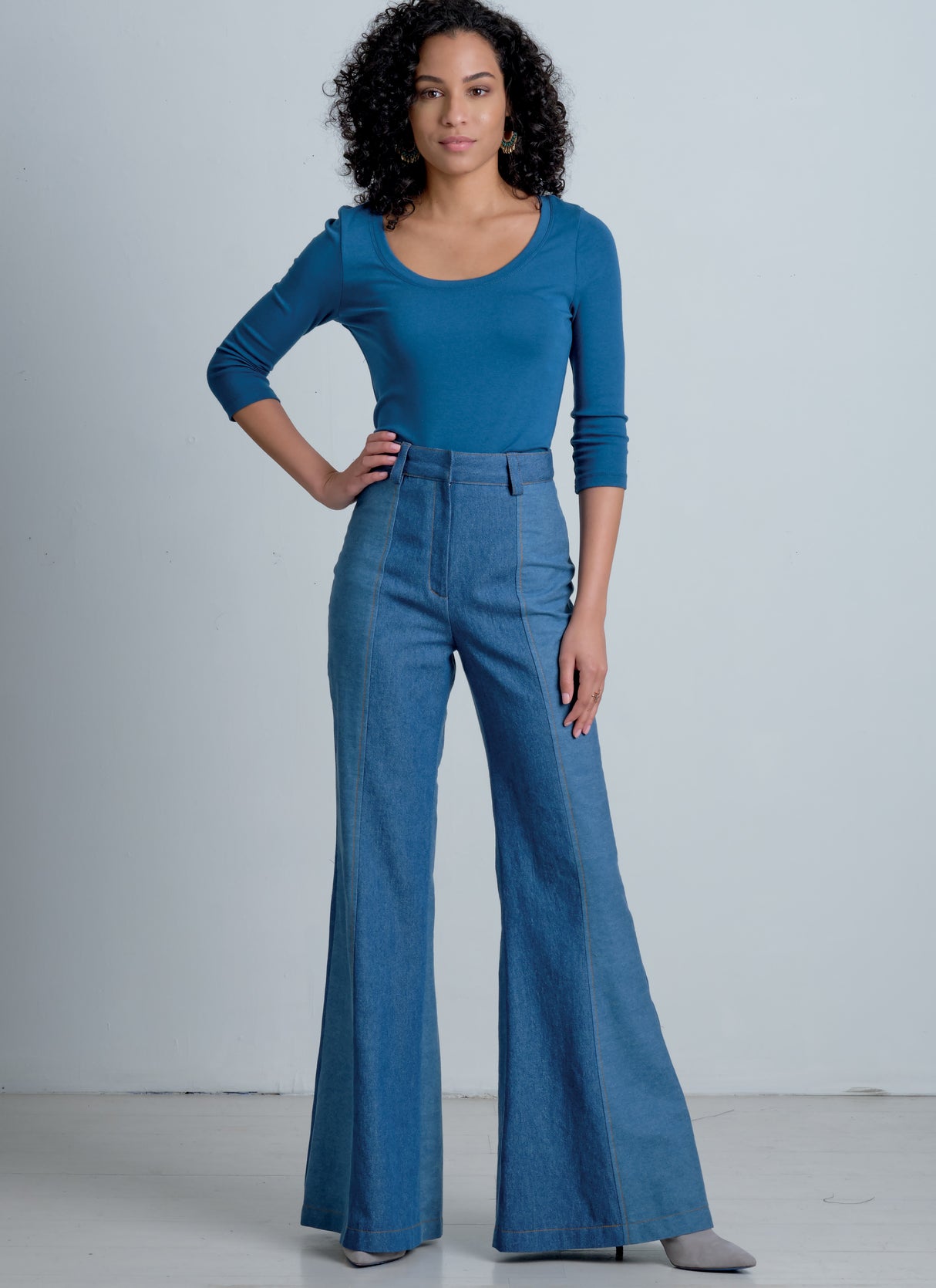 Patron McCall's n°8007 - Pantalon évasé avec variations de style
