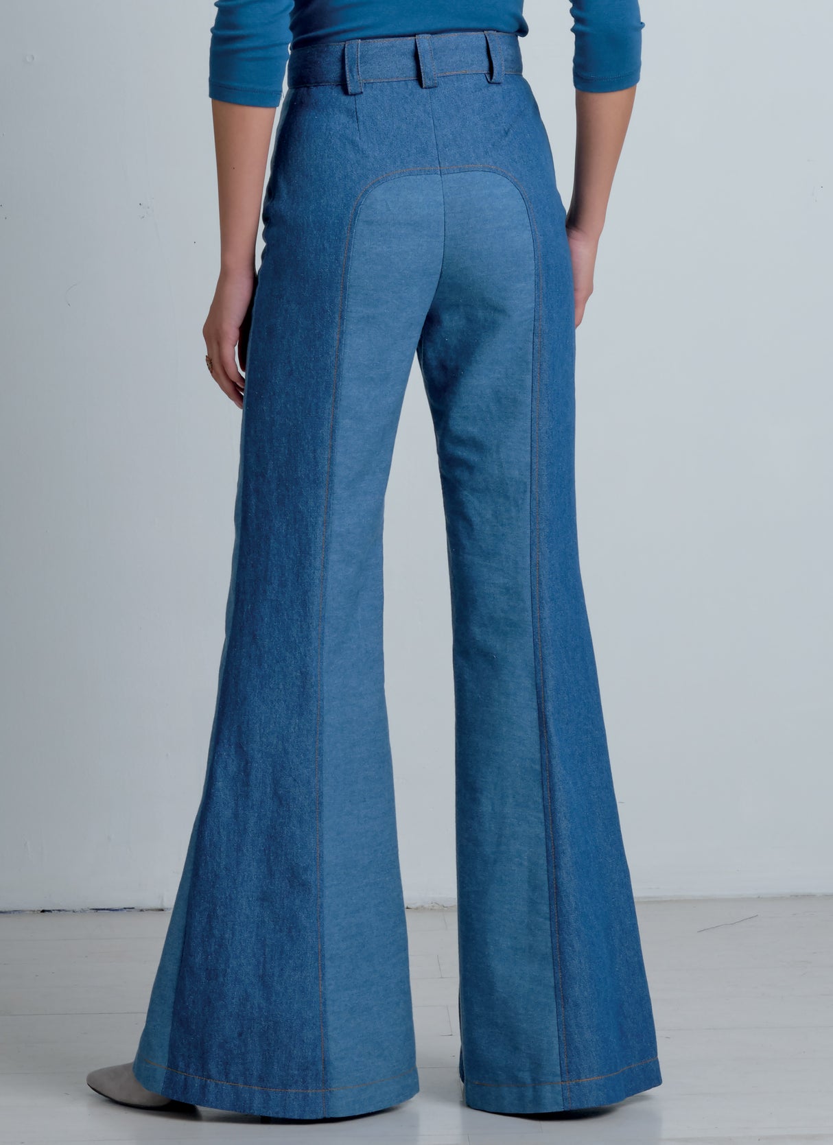 Patron McCall's n°8007 - Pantalon évasé avec variations de style