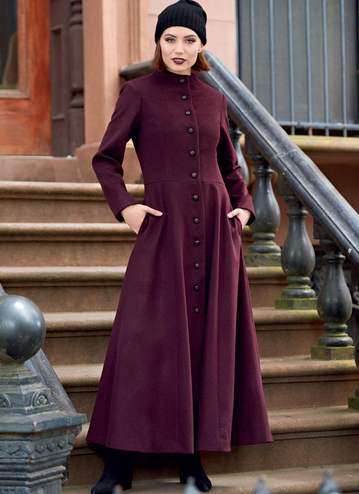 Patron McCall's n°8156 - Manteau ajusté avec col montant ou en V