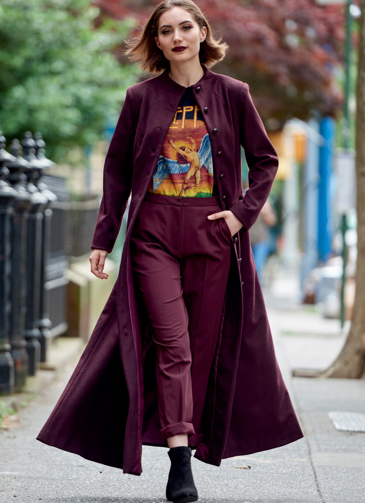 Patron McCall's n°8156 - Manteau ajusté avec col montant ou en V