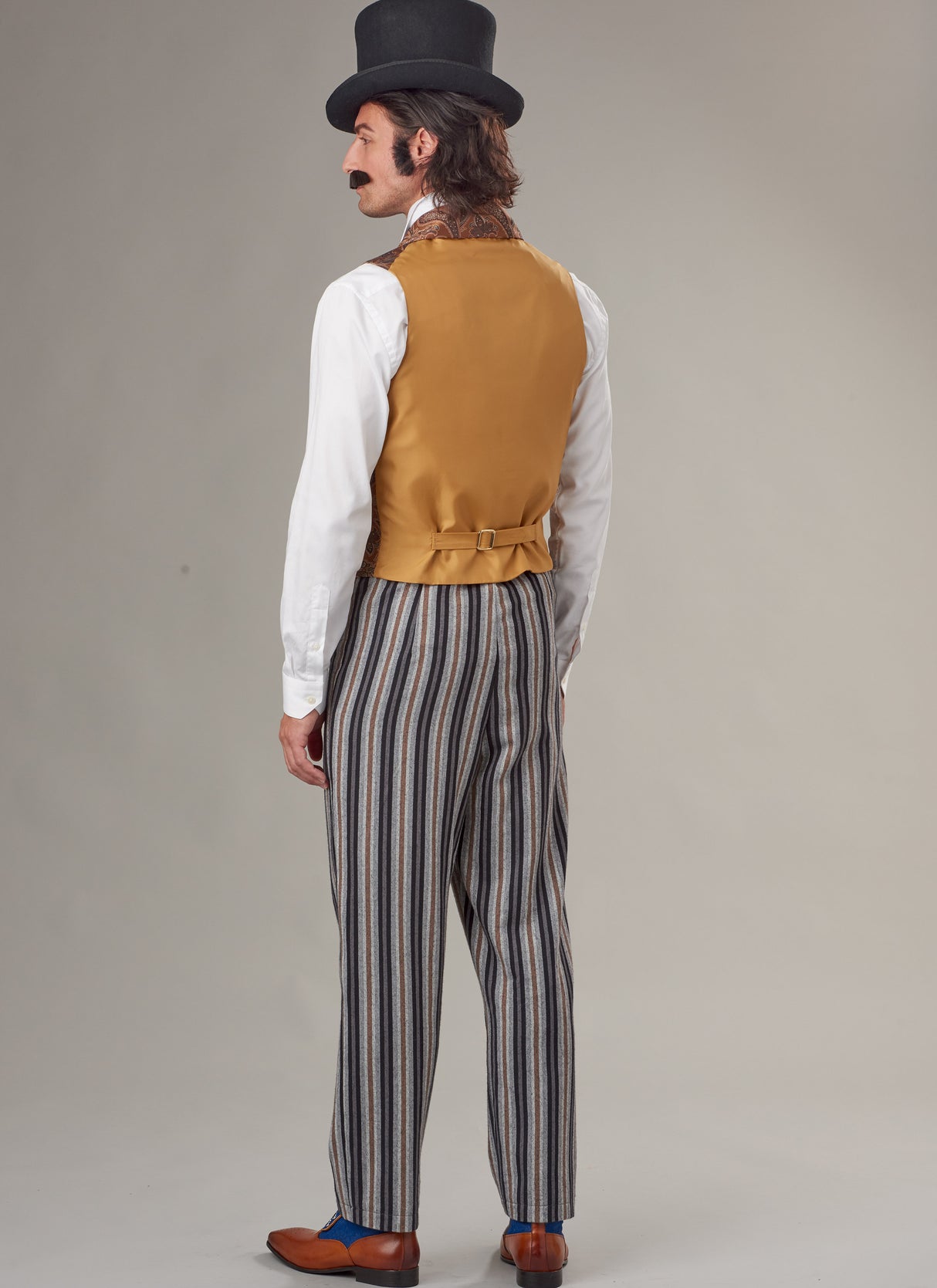 Patron McCall's n°8185 - Costume victorien pour homme