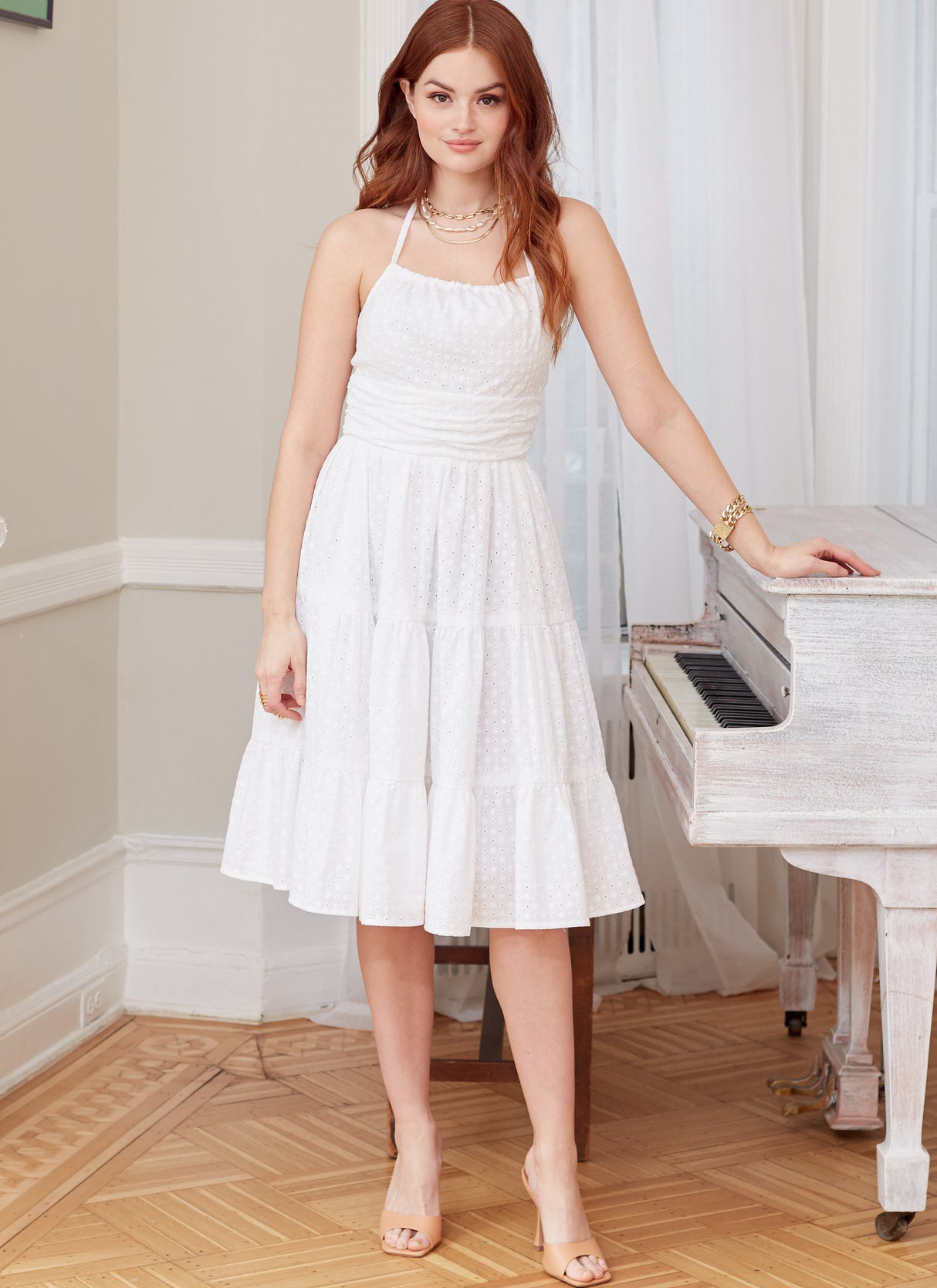 Patron McCall's n°8211 - Robe évasée avec variations