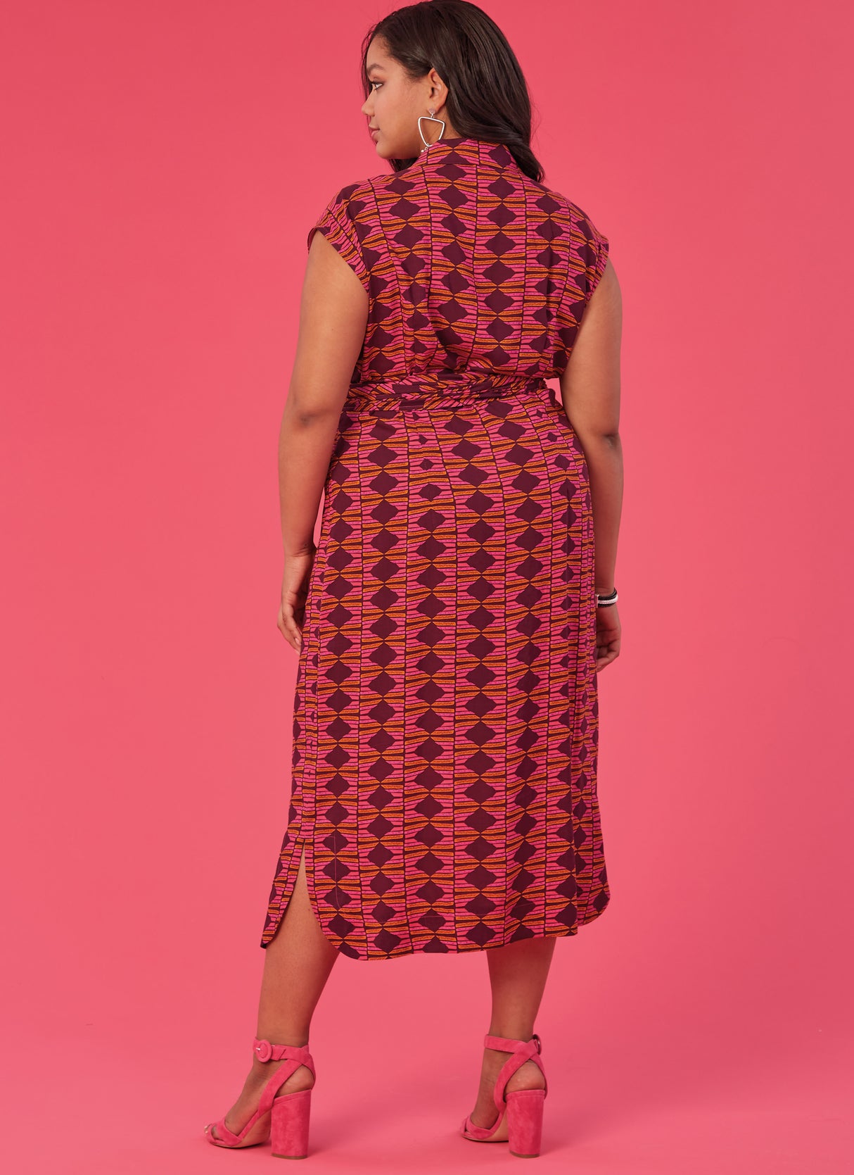 Patron McCall's n°8286 - Robe-chemise portefeuille élégante