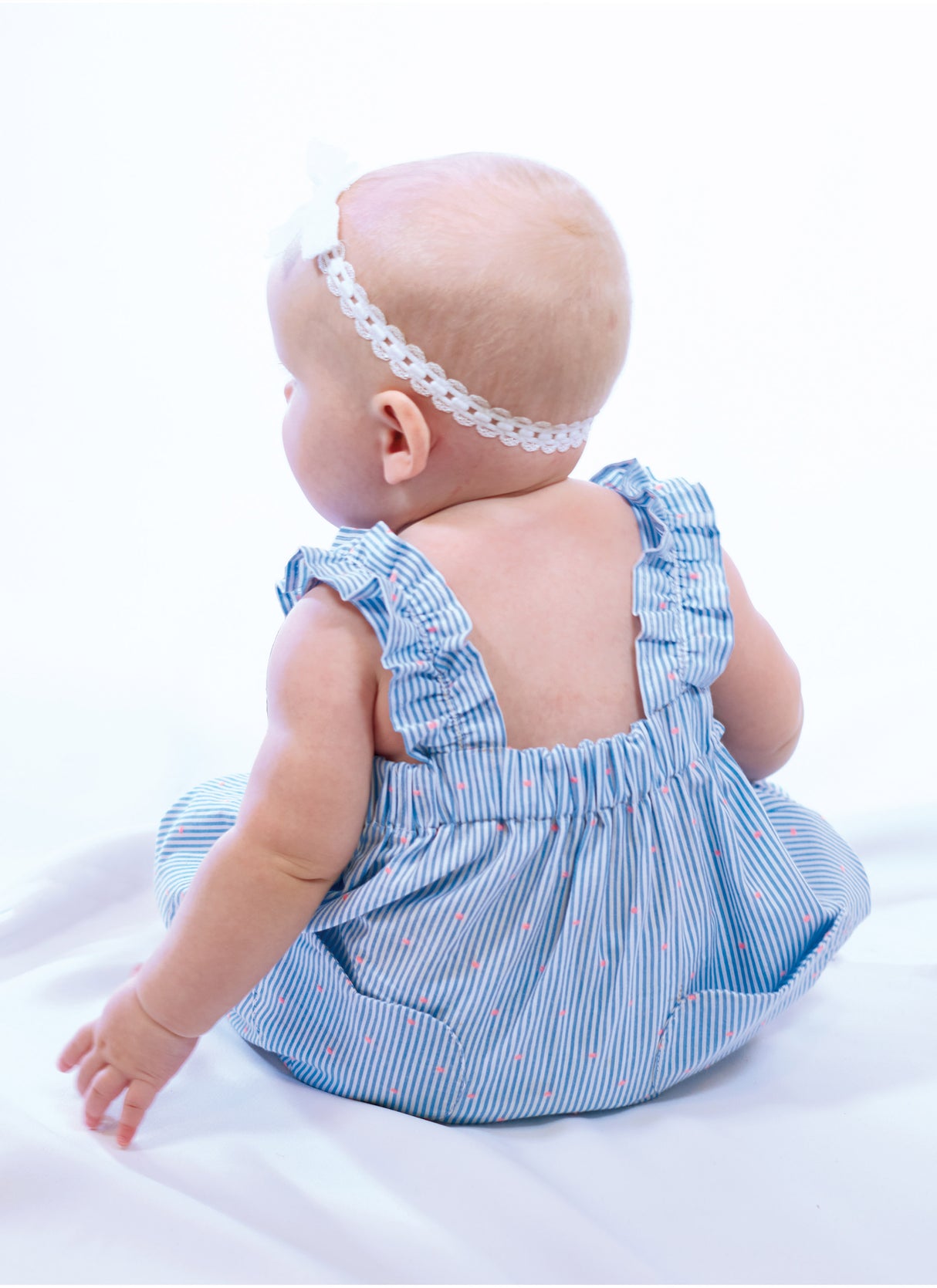 Patron McCall's n°8315 - Combinaison et grenouillère pour bébés