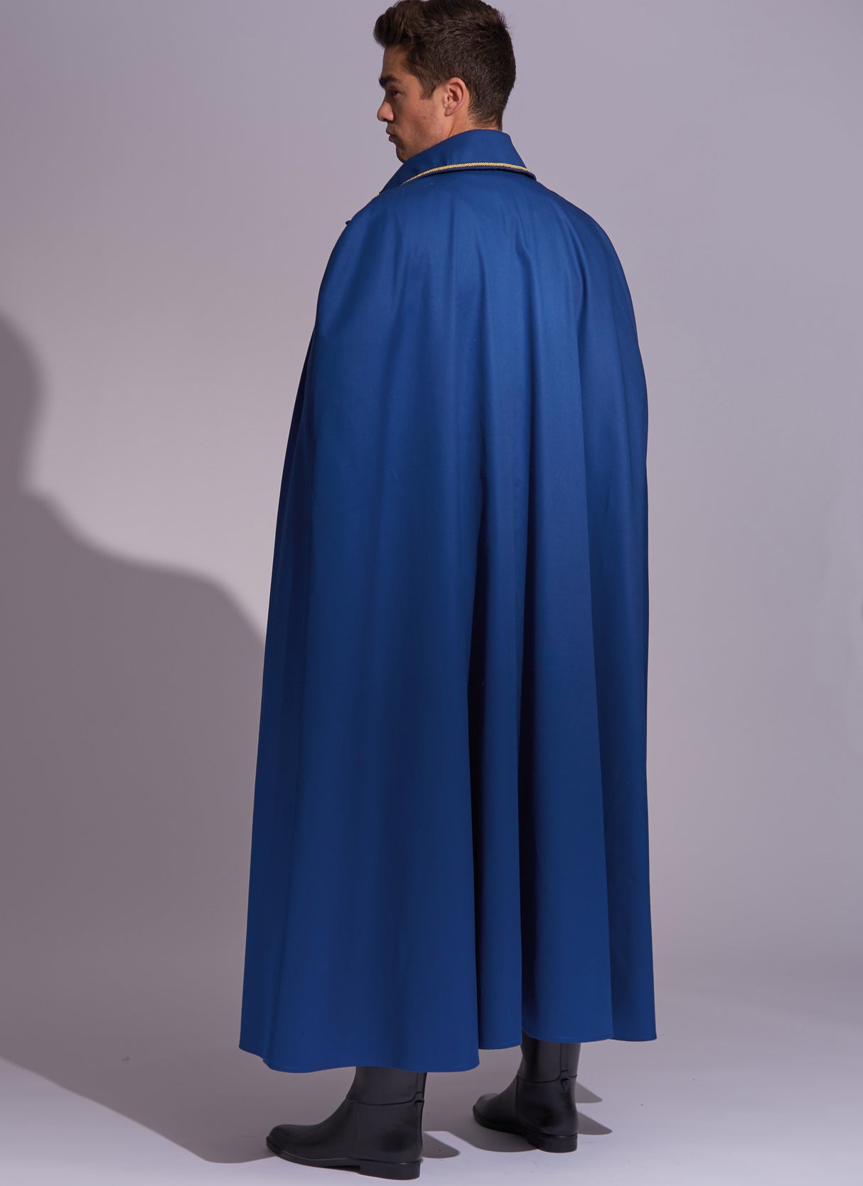 Patron McCall's n°8335 - Capes de déguisement