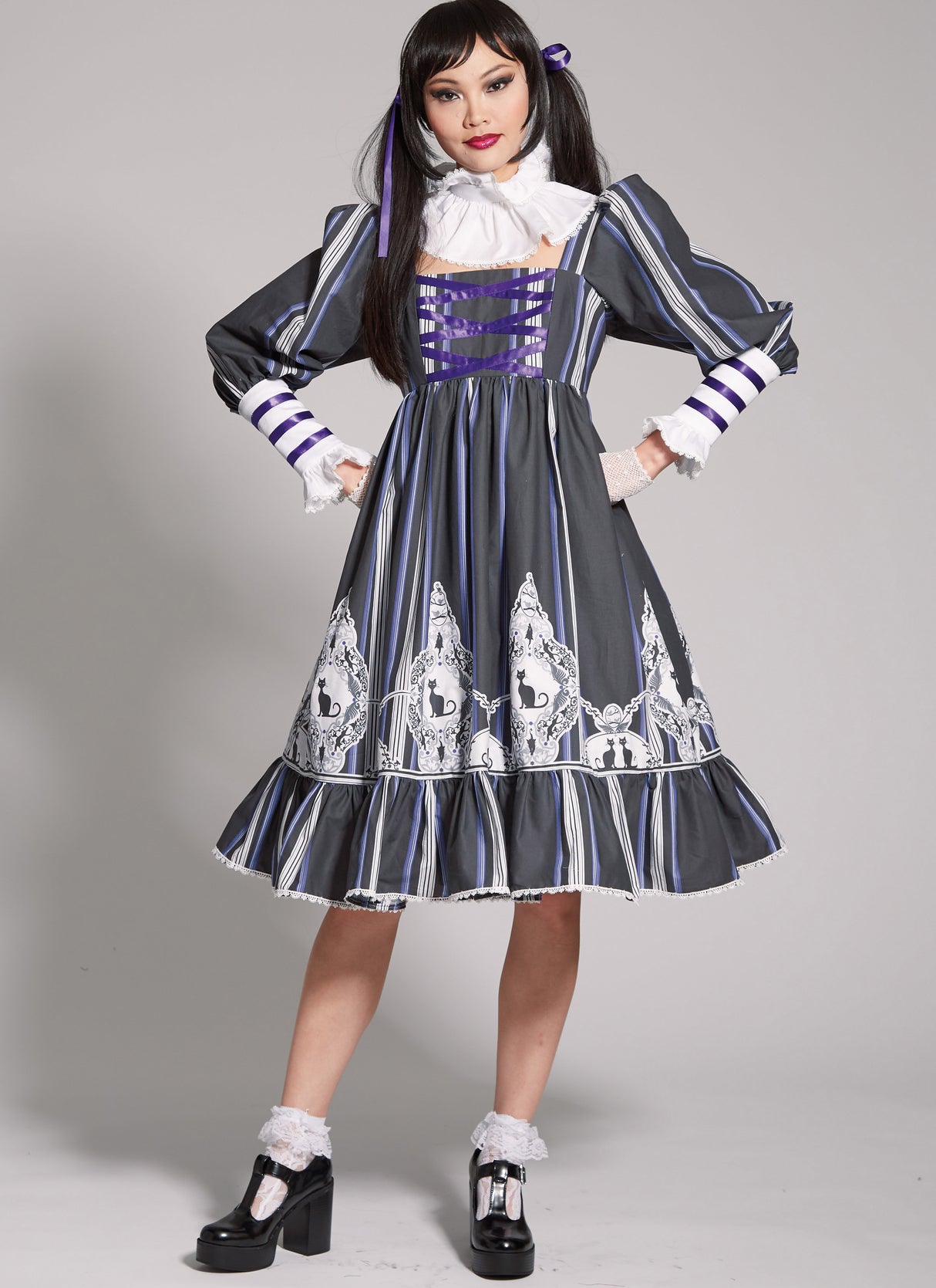 Patron McCall's n°8336 - Robes à manches bouffantes