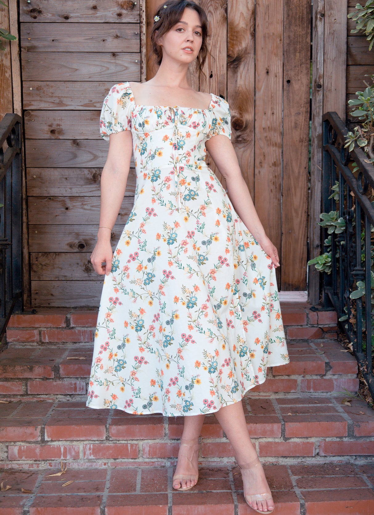 Patron McCall's n°8359 - Haut et robe élégants