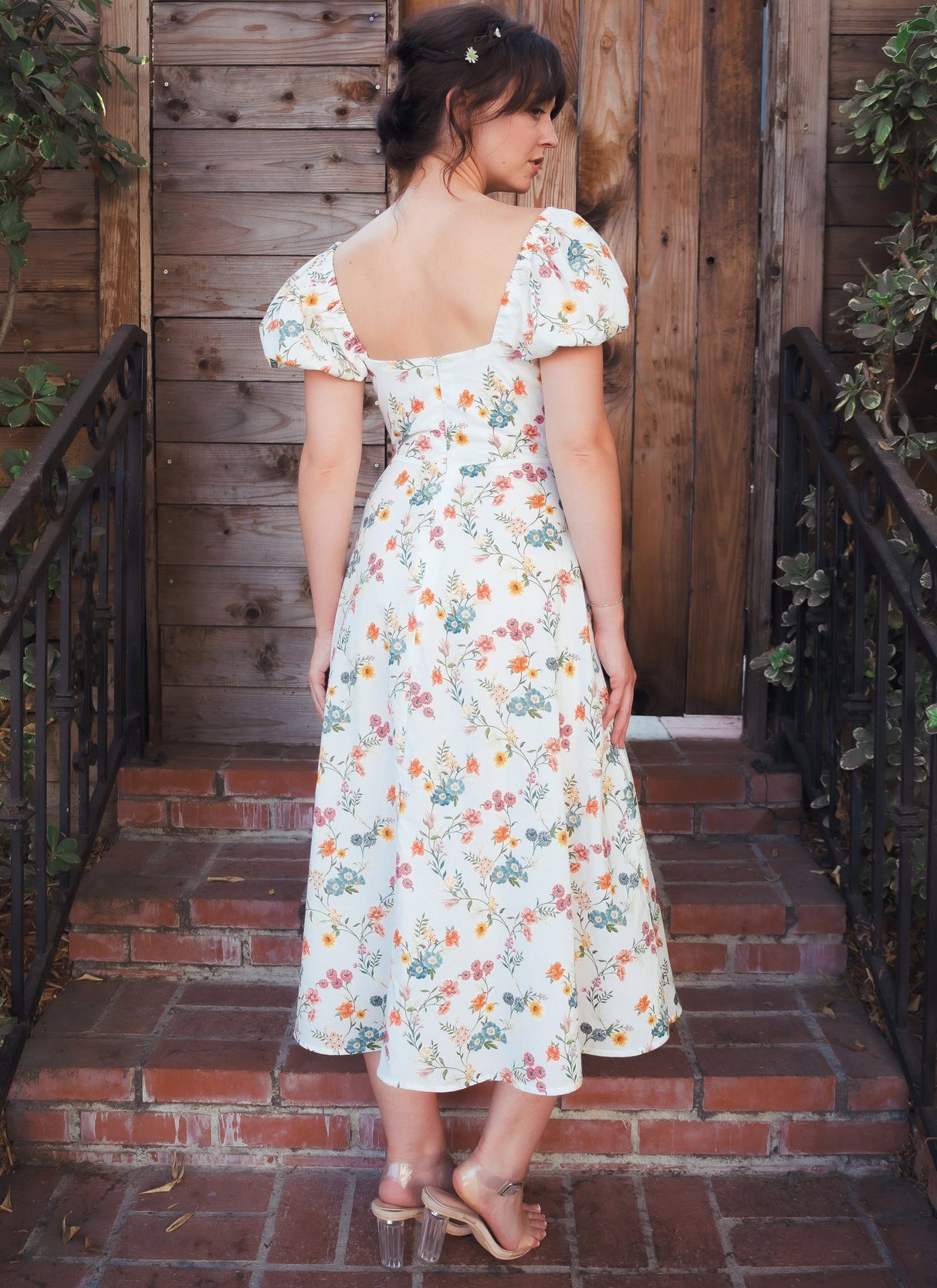Patron McCall's n°8359 - Haut et robe élégants