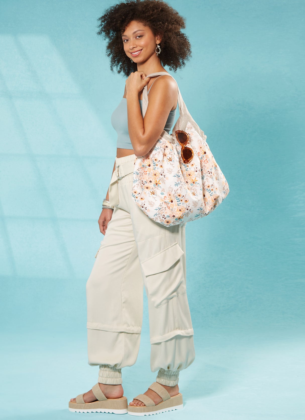 Patron McCall's n°8375 - Sacs en quatre styles