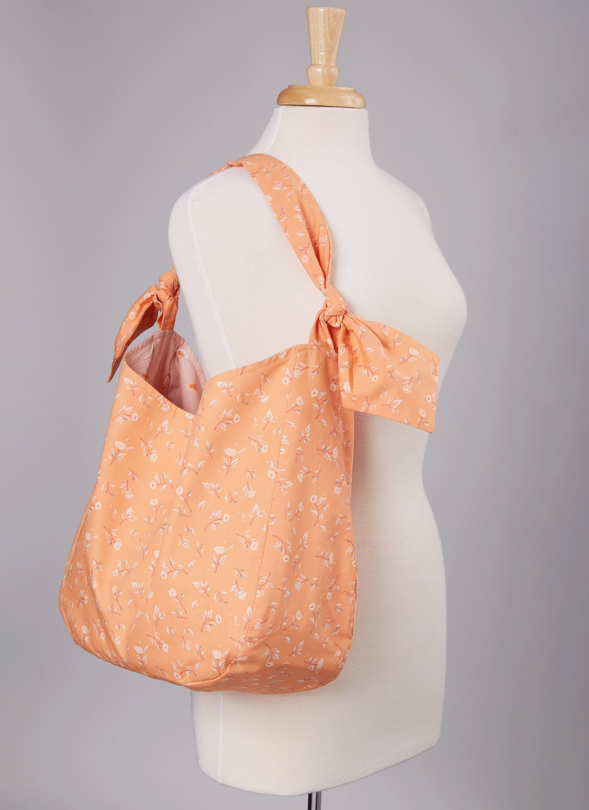 Patron McCall's n°8375 - Sacs en quatre styles