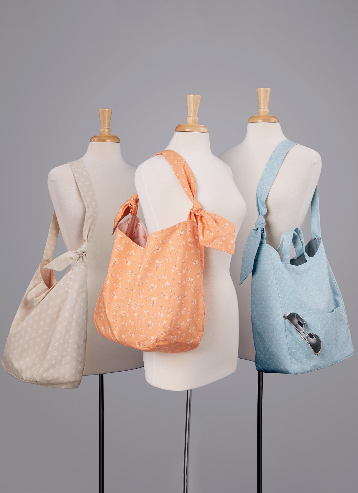 Patron McCall's n°8375 - Sacs en quatre styles