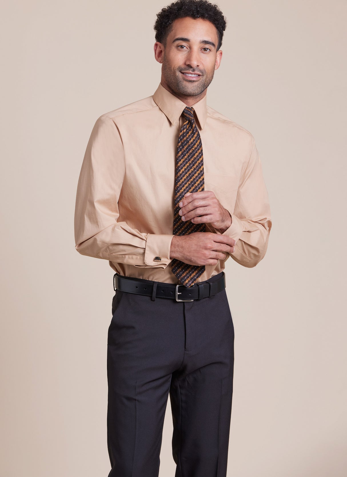 Patron McCall's n°8415 - Gilet, chemise et accessoires pour homme